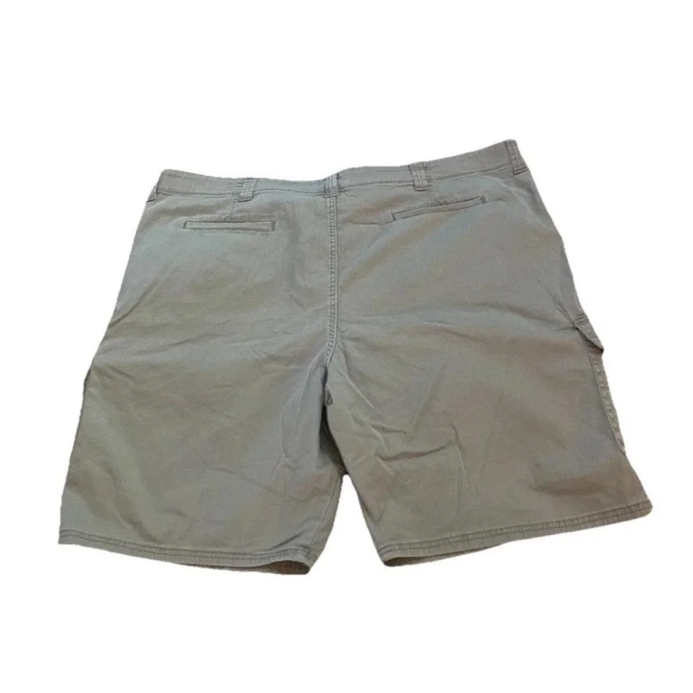 Wrangler Originals Beige Cargo Shorts Men's Size 48 Relaxed‎ Fit